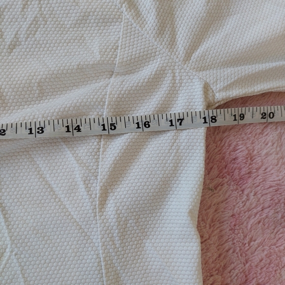 Tommy Bahama Golf Women's Quarter Zip Longsleeve Size Meduim - Picture 7 of 8